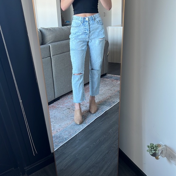 Distressed Mom Jeans - Picture 6 of 9